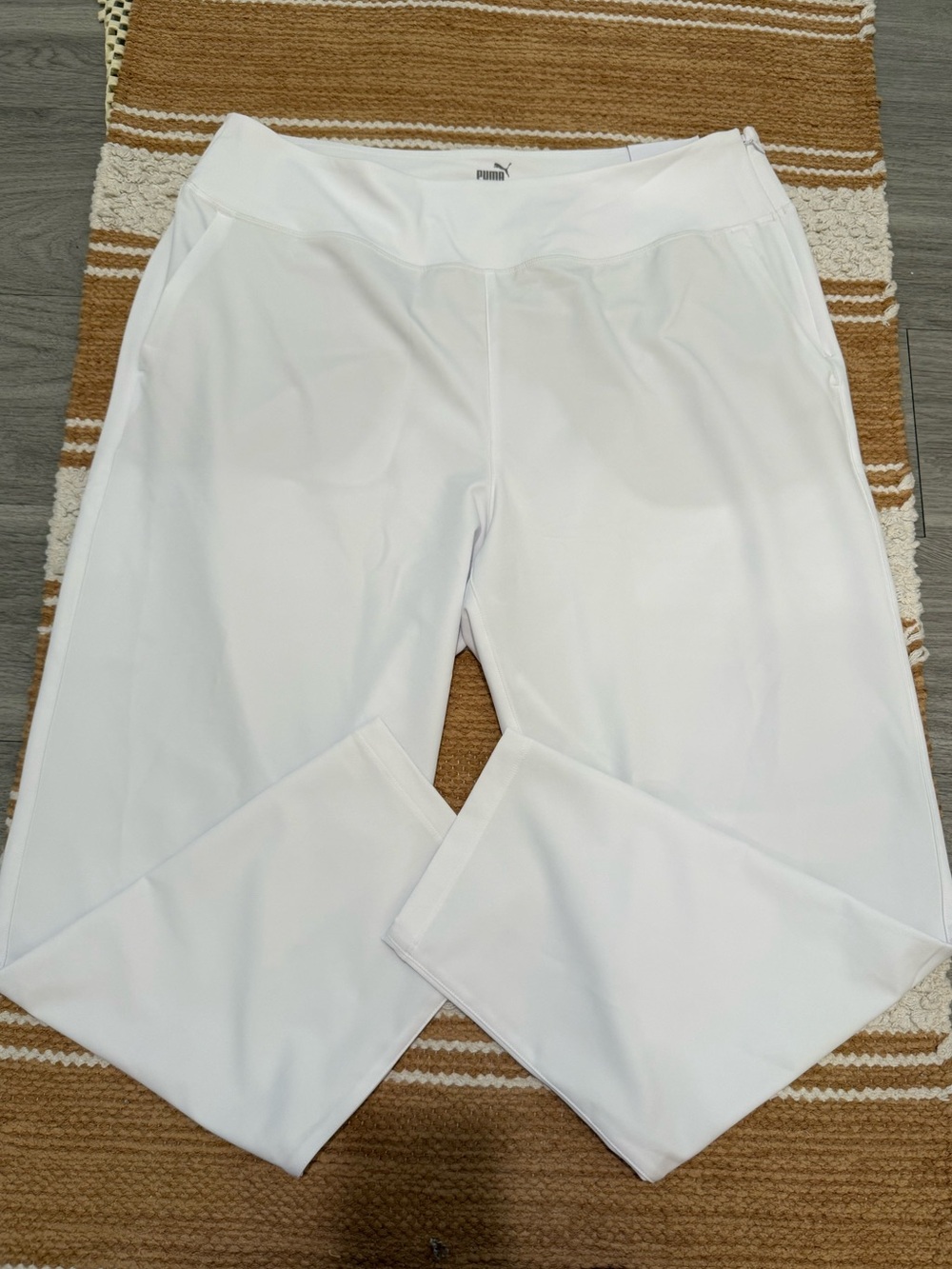 NWT Puma White Performance Leggings